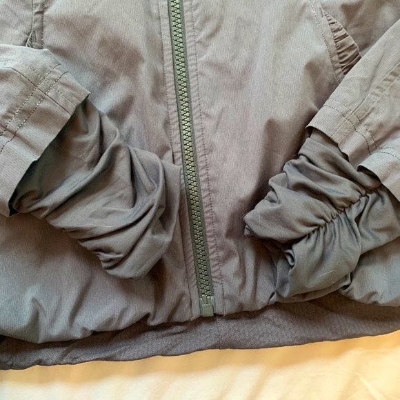 Lululemon Jacket - Picture 3 of 5